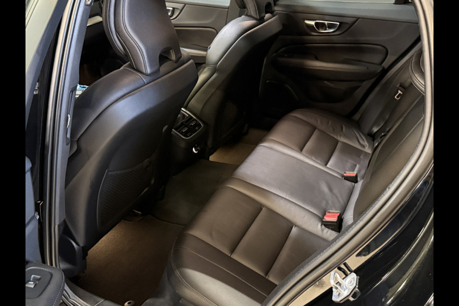 Volvo V60 2.0 T5 Inscription | Panoramadak | Apple Carplay | Leder | Stoelverwarming