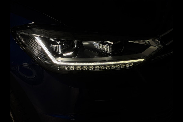 Volkswagen Touran 1.5 TSI 7P Automaat Comfortline TREKHAAK|ACC STOP &GO|DYNA AUDIO|CAMERA|FULL LED KOPLAMPEN|ALARM|17 INCH