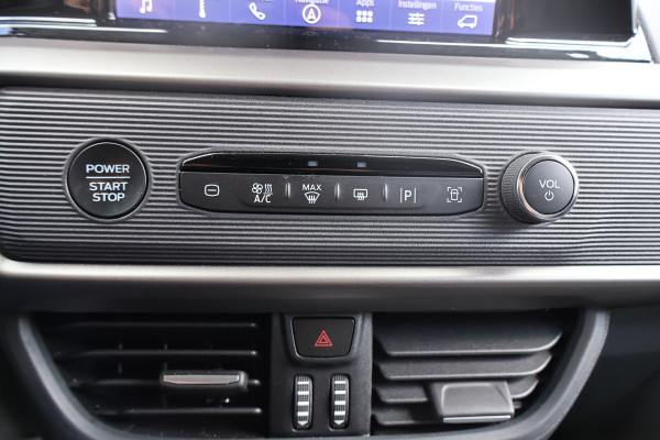 Ford Transit Courier 1.5 EcoBlue Limited Airco Navigatie Camera