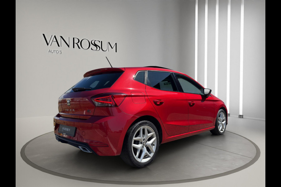 Seat Ibiza 1.0 TSI FR Panoramadak | Carplay | Parksensors |  17"Velg | Led | Sfeer | Cruise | Airco (Automatisch)