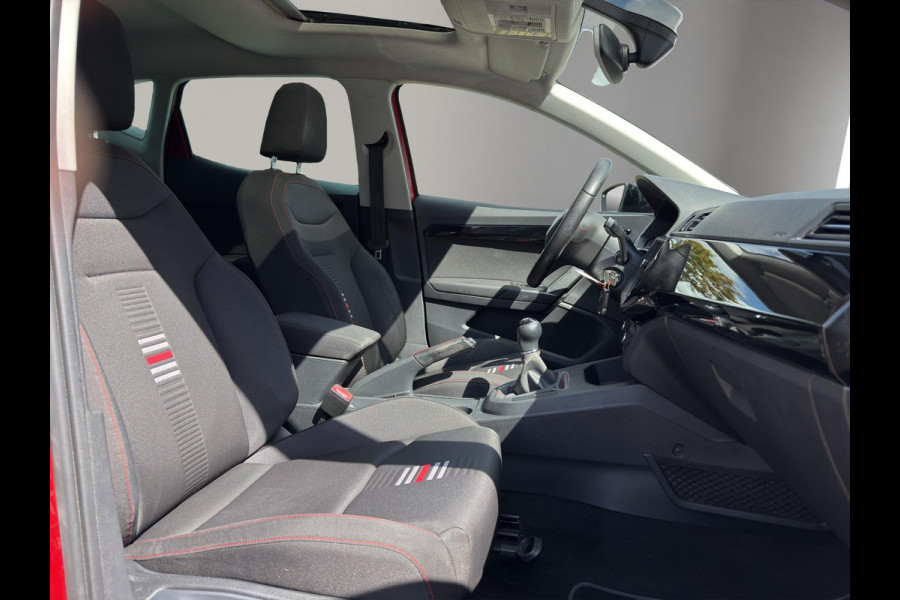 Seat Ibiza 1.0 TSI FR Panoramadak | Carplay | Parksensors |  17"Velg | Led | Sfeer | Cruise | Airco (Automatisch)