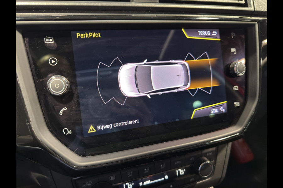 Seat Ibiza 1.0 TSI FR Panoramadak | Carplay | Parksensors |  17"Velg | Led | Sfeer | Cruise | Airco (Automatisch)