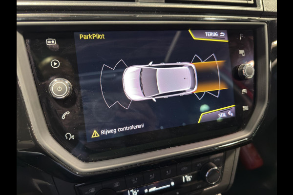 Seat Ibiza 1.0 TSI FR Panoramadak | Carplay | Parksensors |  17"Velg | Led | Sfeer | Cruise | Airco (Automatisch)