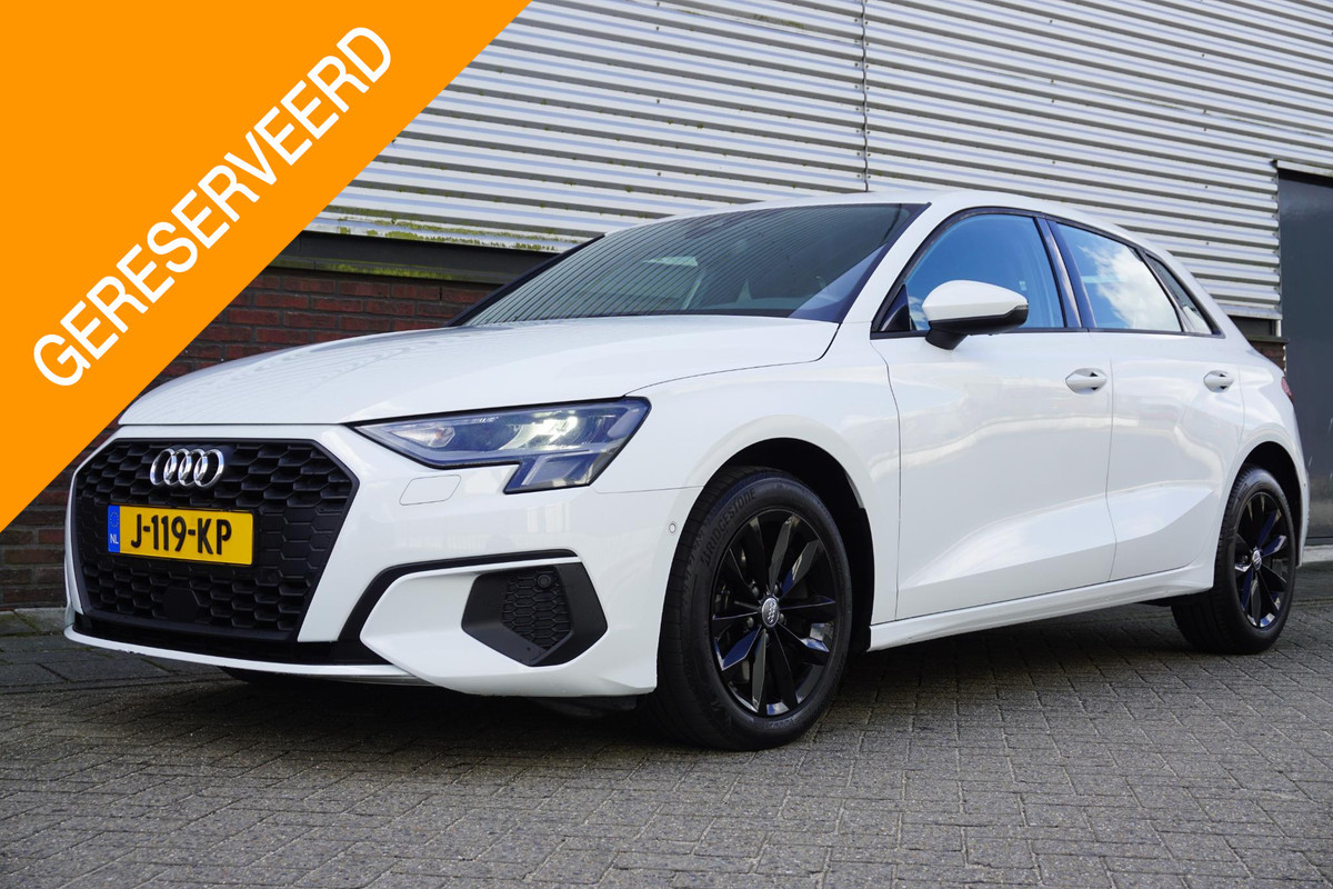 Audi A3 Sportback 35 TFSI150PK/Digitaal Dashboard/Camera/Automatisch inparkeer hulpsysteem.