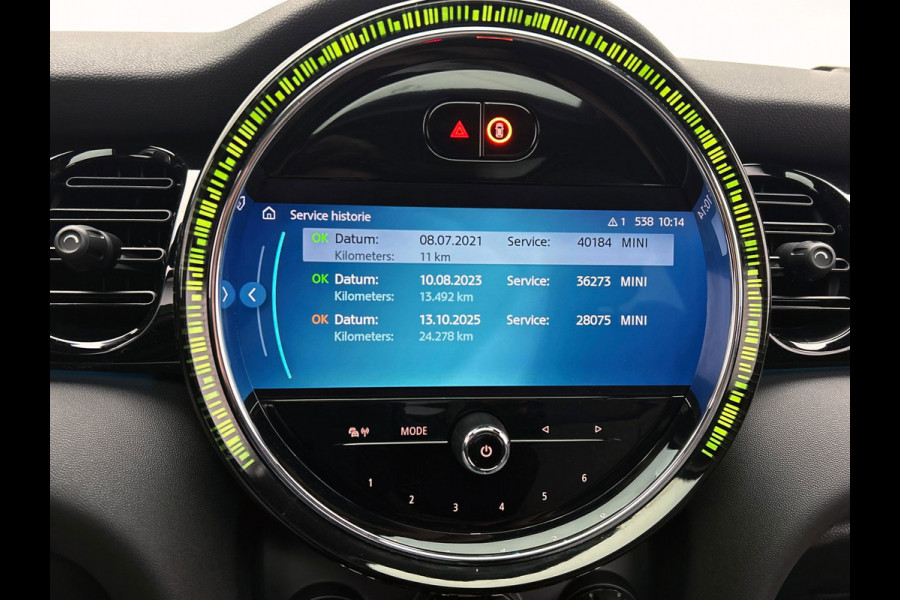 MINI Electric MINI Electric Collection 33 kWh | SOH 96% | Dealer Onderhouden | Panoramadak | Camera | Carplay | Stoelverwarming |