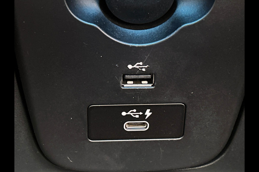 MINI Electric MINI Electric Collection 33 kWh | SOH 96% | Dealer Onderhouden | Panoramadak | Camera | Carplay | Stoelverwarming |