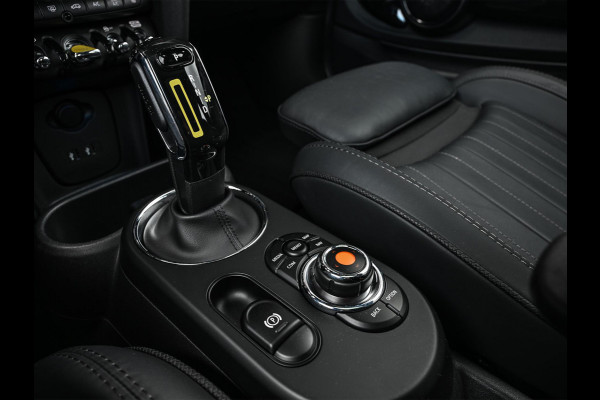 MINI Electric Yours 33 kWh | NL-Auto | Dealeronderhouden | SOH 95.1% | Panoramadak | Harman/Kardon | HUD | Camera | Stoelverwarming | Keyless Entry |