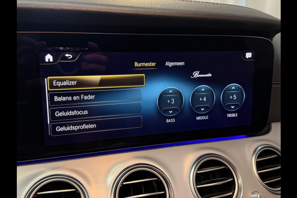 Mercedes-Benz E-Klasse Estate 300 e AMG Line 18"/Trekhaak/Panoramadak/Burmester/Dodehoek/360 camera/Elektrische klep/Apple Carplay & Android Auto