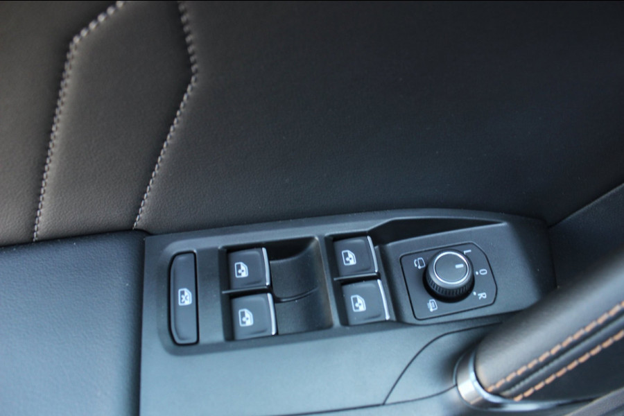 CUPRA Formentor 1.4 e-Hybrid VZ Copper Edition VZ5 stoelen