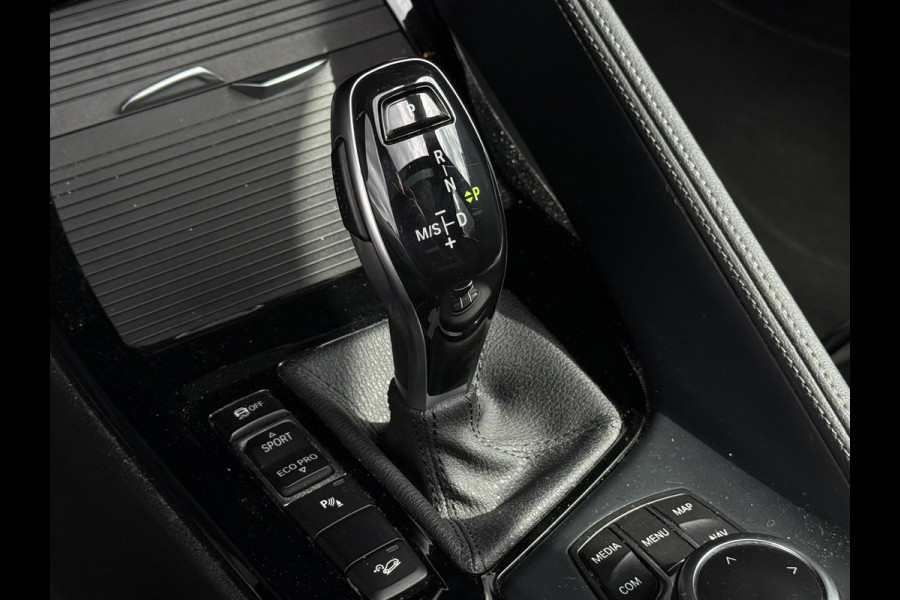 BMW X1 xDrive25i X LINE | PANORAMA | NAVIGATIE PLUS | STOELVERWARMING | CAMERA | HEAD UP |