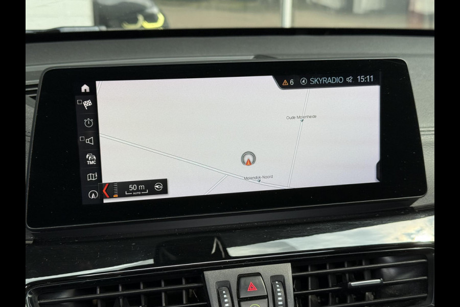 BMW X1 xDrive25i X LINE | PANORAMA | NAVIGATIE PLUS | STOELVERWARMING | CAMERA | HEAD UP |