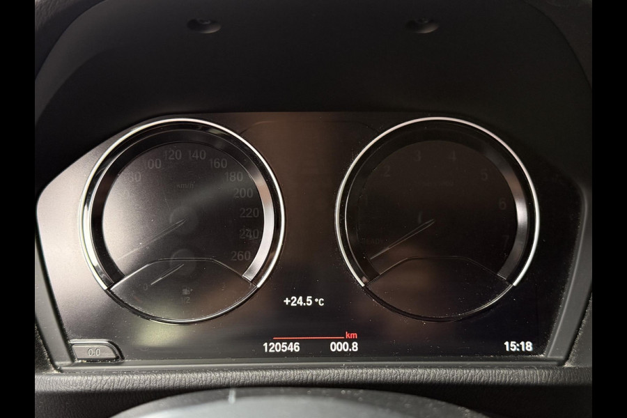 BMW X1 xDrive25i X LINE | PANORAMA | NAVIGATIE PLUS | STOELVERWARMING | CAMERA | HEAD UP |