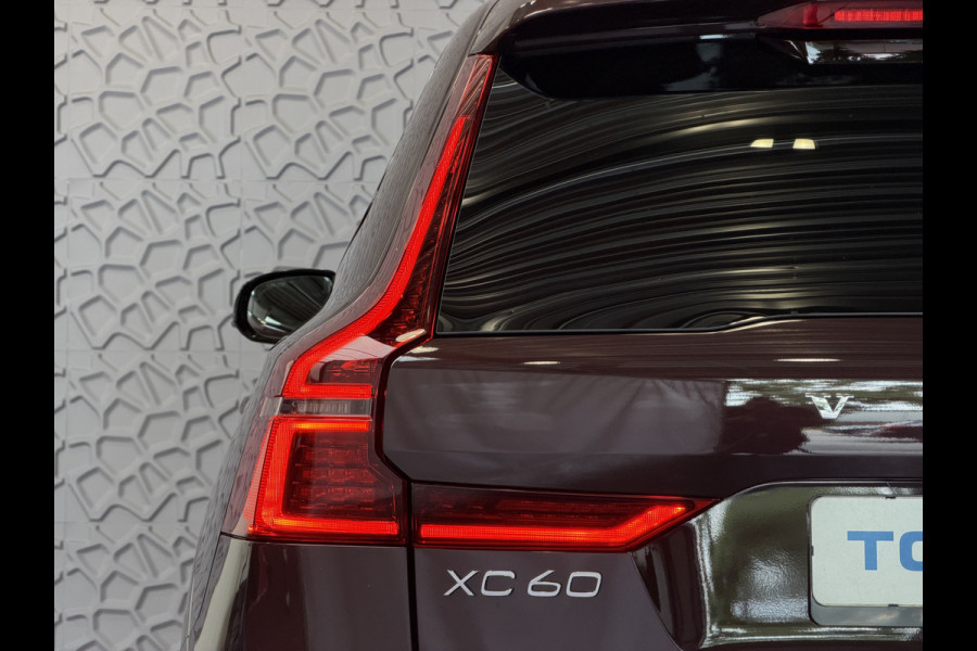 Volvo XC60 2.0 T8 455PK AWD PLUS DARK NIEUWE AUTO HARMAN KARDON 360.CAM STOEL/STUUR VERW LEER