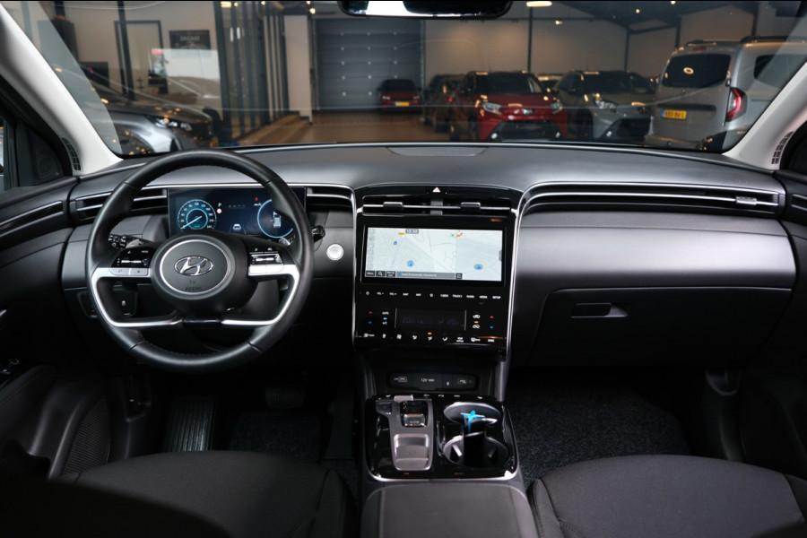 Hyundai Tucson 1.6 T-GDI MHEV **Als Nieuw 23.493km** All-Season Michelin |Navi/Camera| DEALER Onderhouden