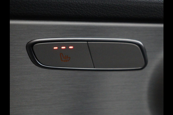 Mercedes-Benz C-Klasse Estate 180 Business Solution | Half leder | Stoelverwarming | Navigatie | Bluetooth | Camera | Park assist | Cruise control | Climate control | Elektrische achterklep | Trekhaak