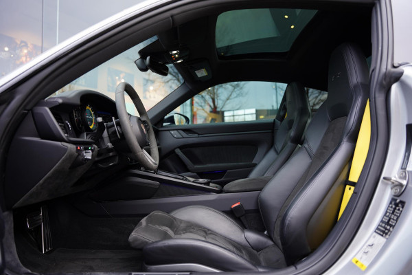 Porsche 911 992 3.0 Carrera 4 GTS Lifting Bose Sport Chrono Schuifkanteldak