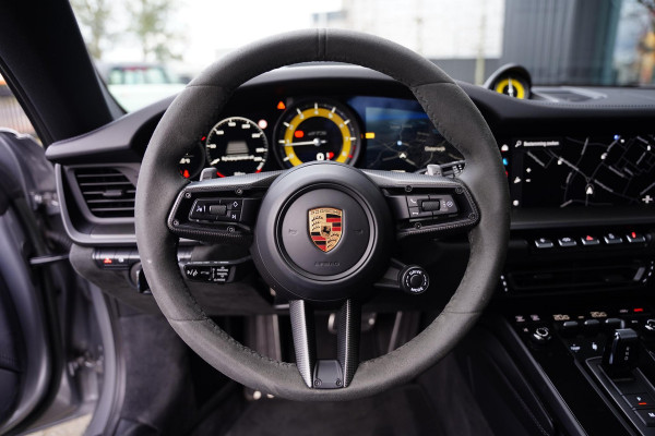 Porsche 911 992 3.0 Carrera 4 GTS Lifting Bose Sport Chrono Schuifkanteldak