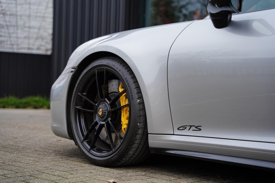 Porsche 911 992 3.0 Carrera 4 GTS Lifting Bose Sport Chrono Schuifkanteldak
