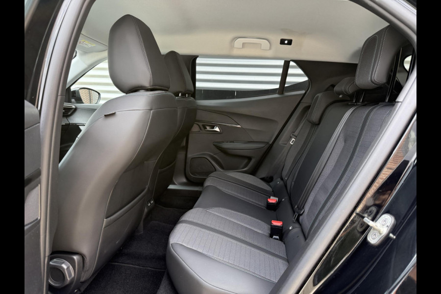 Peugeot 2008 1.2 PureTech Blue Lease Allure 1e Eigenaar|Navi|Camera|i-Cockpit|Clima|Cruise|Keyless|Carplay|N.A.P|APK tot 10-2027