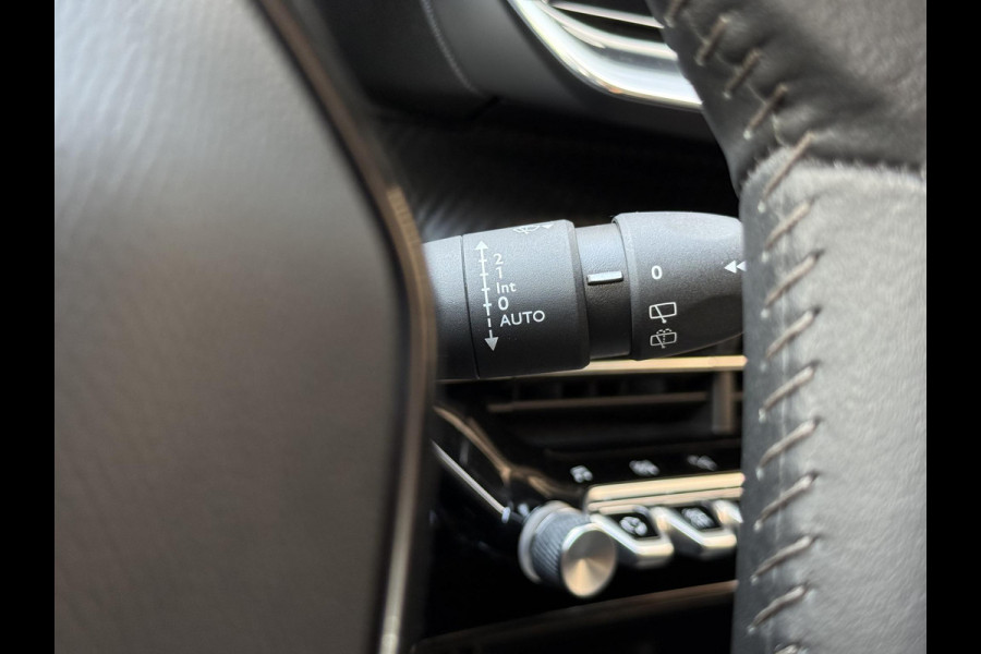 Peugeot 2008 1.2 PureTech Blue Lease Allure 1e Eigenaar|Navi|Camera|i-Cockpit|Clima|Cruise|Keyless|Carplay|N.A.P|APK tot 10-2027