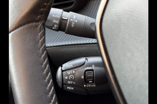 Peugeot 2008 1.2 PureTech Blue Lease Allure 1e Eigenaar|Navi|Camera|i-Cockpit|Clima|Cruise|Keyless|Carplay|N.A.P|APK tot 10-2027