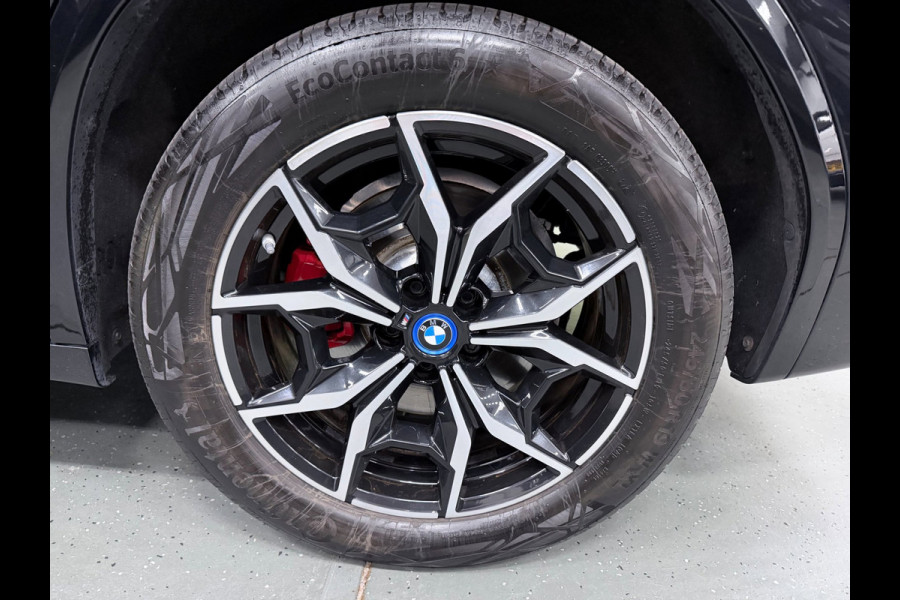 BMW X3 XDrive30e M-SPORT PANO/LEDER/H-UP/360CAM/M-STOELEN/SFEERVERL/CARPLAY///
