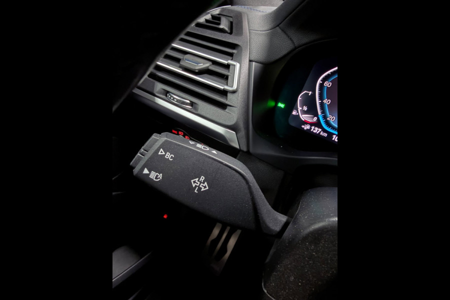 BMW X3 XDrive30e M-SPORT PANO/LEDER/H-UP/360CAM/M-STOELEN/SFEERVERL/CARPLAY///