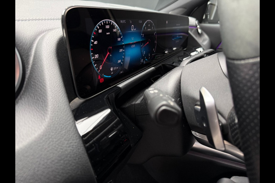 Mercedes-Benz GLA GLA 200 Leer/Trekhaak/20 inch/Mobiliteitsgarantie tot 4-2027 Premium-pakket/Parkeerpakket/new model