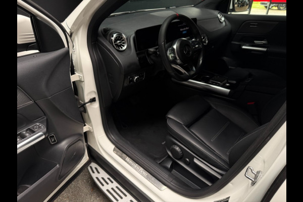 Mercedes-Benz GLA GLA 200 Leer/Trekhaak/20 inch/Mobiliteitsgarantie tot 4-2027 Premium-pakket/Parkeerpakket/new model