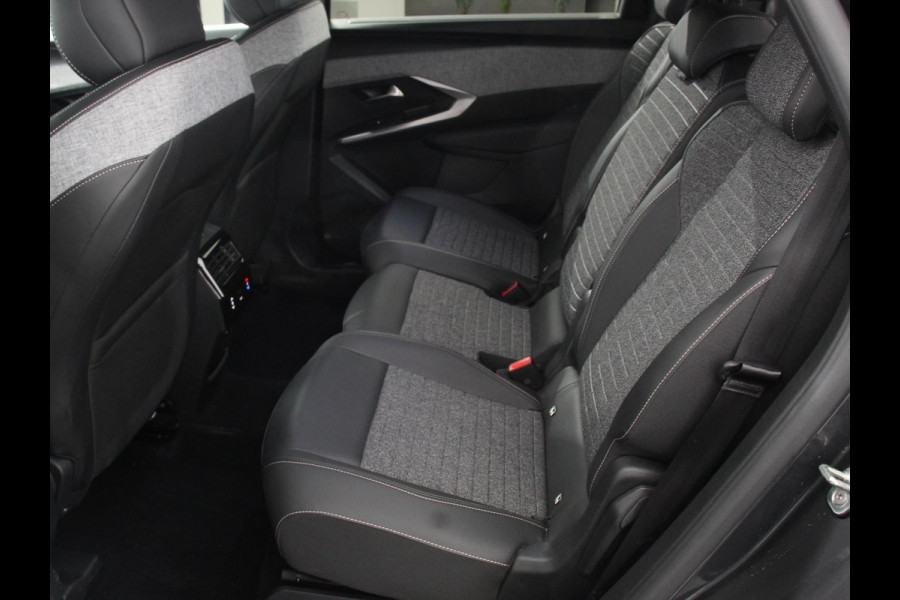 Peugeot 5008 1.2 Hybrid 145pk Automaat Allure 7p Navigatie Apple Carplay Android Auto Camera Climate control Dab Led Keyless start Lichtmetalen Velgen Parkeer sensoren