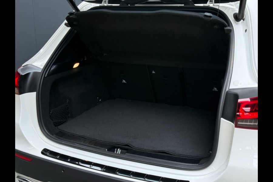 Mercedes-Benz GLA GLA 200 Leer/Trekhaak/20 inch/Mobiliteitsgarantie tot 4-2027 Premium-pakket/Parkeerpakket/new model