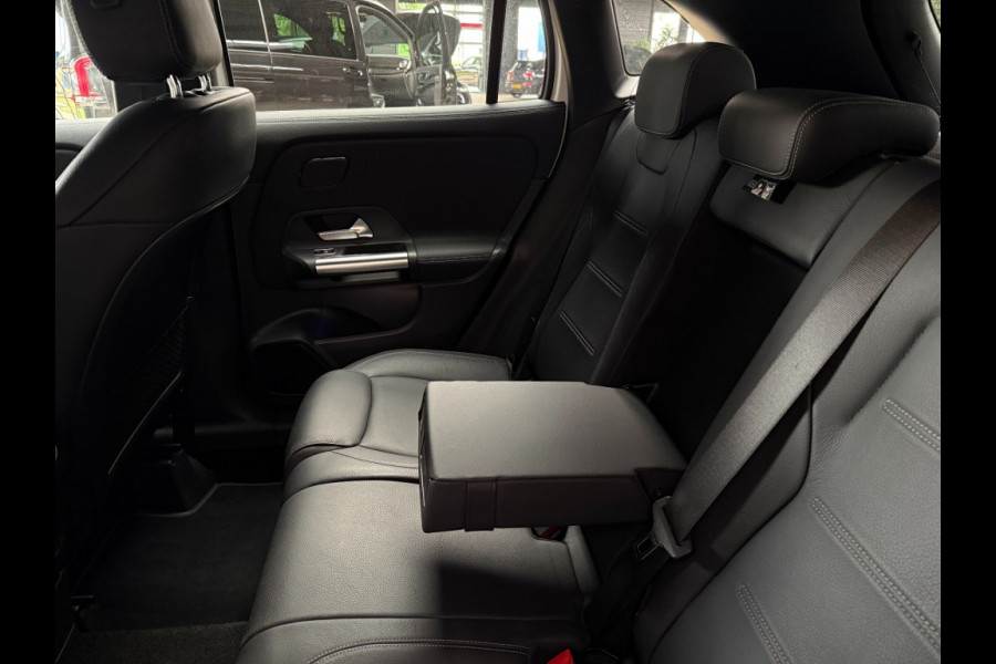 Mercedes-Benz GLA GLA 200 Leer/Trekhaak/20 inch/Mobiliteitsgarantie tot 4-2027 Premium-pakket/Parkeerpakket/new model