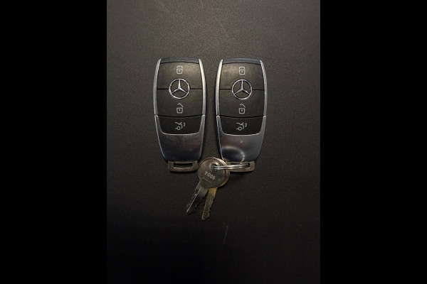 Mercedes-Benz GLA GLA 200 Leer/Trekhaak/20 inch/Mobiliteitsgarantie tot 4-2027 Premium-pakket/Parkeerpakket/new model