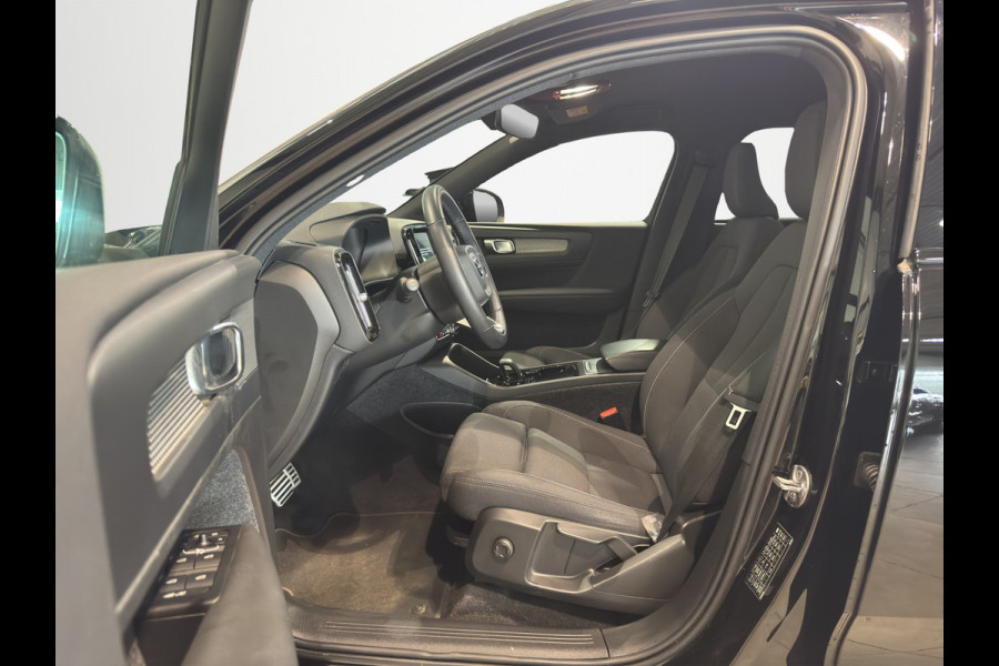 Volvo XC40 Aut. Recharge Plus 69 kWh ACC Warmtepomp Stoelverwarming 231pk