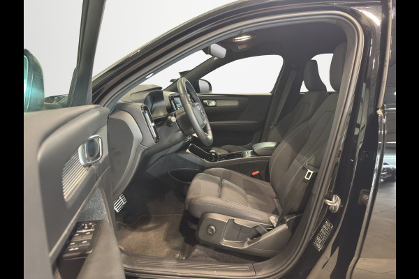 Volvo XC40 Aut. Recharge Plus 69 kWh ACC Warmtepomp Stoelverwarming 231pk