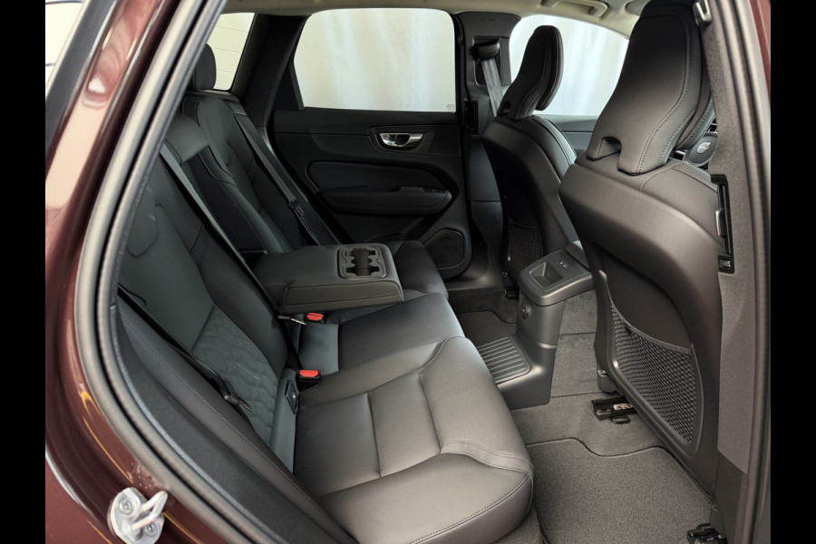 Volvo XC60 2.0 T8 455PK AWD PLUS DARK NIEUWE AUTO HARMAN KARDON 360.CAM STOEL/STUUR VERW LEER