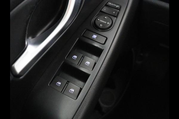 Hyundai i30 Wagon 1.5 T-GDi MHEV Premium | Leder | Stuur/stoel verwarming | Stoel ventilatie | Cruise control | Lane assist | Camera | Park assist | Climate control | Trekhaak