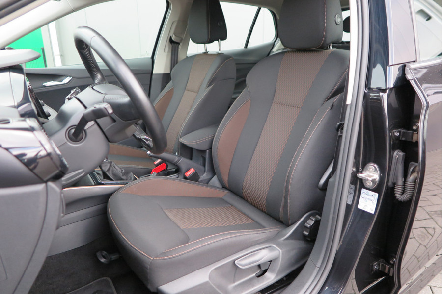 Škoda Fabia 1.0 TSI 81kw 110pk DSG Business Edition Virtual cockpit,DAB+ , PDC, Navi via Carplay , LMV ,Led, Nieuwe APK