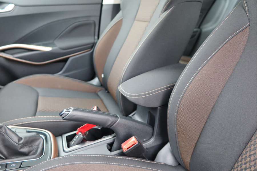Škoda Fabia 1.0 TSI 81kw 110pk DSG Business Edition Virtual cockpit,DAB+ , PDC, Navi via Carplay , LMV ,Led, Nieuwe APK