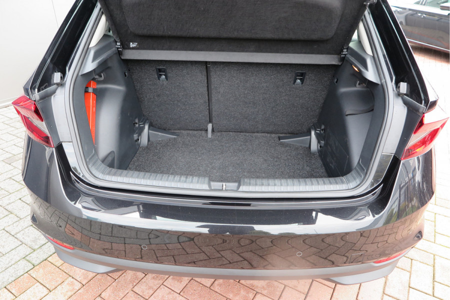Škoda Fabia 1.0 TSI 81kw 110pk DSG Business Edition Virtual cockpit,DAB+ , PDC, Navi via Carplay , LMV ,Led, Nieuwe APK