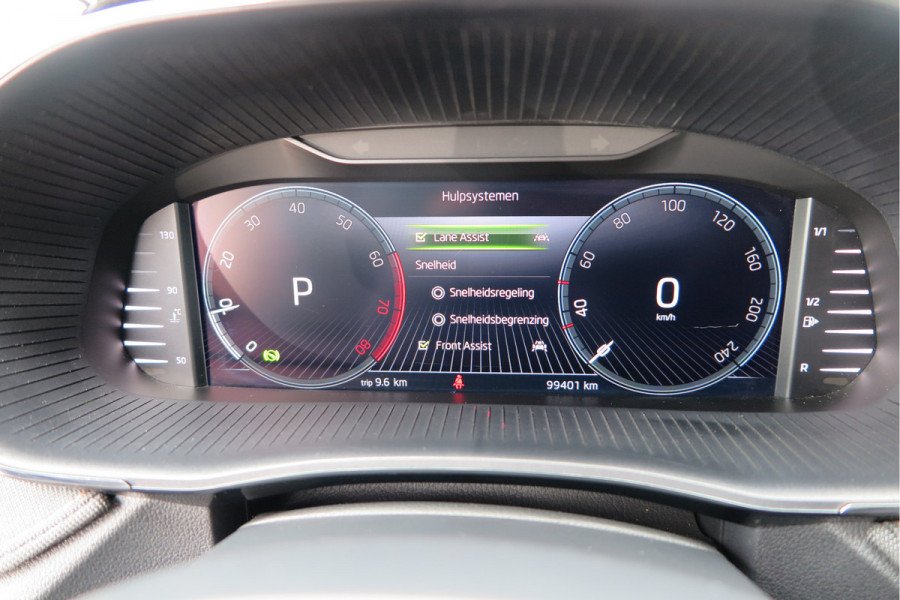 Škoda Fabia 1.0 TSI 81kw 110pk DSG Business Edition Virtual cockpit,DAB+ , PDC, Navi via Carplay , LMV ,Led, Nieuwe APK
