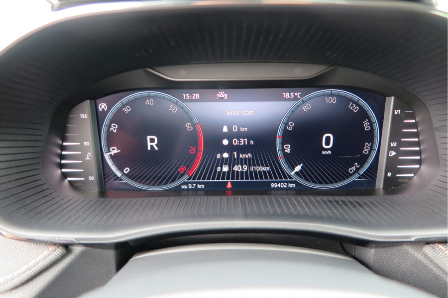 Škoda Fabia 1.0 TSI 81kw 110pk DSG Business Edition Virtual cockpit,DAB+ , PDC, Navi via Carplay , LMV ,Led, Nieuwe APK