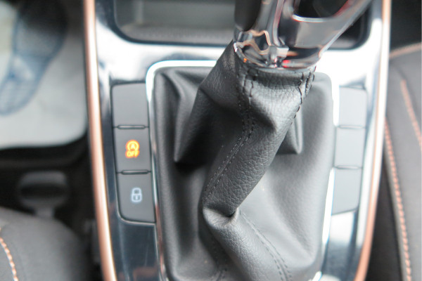 Škoda Fabia 1.0 TSI 81kw 110pk DSG Business Edition Virtual cockpit,DAB+ , PDC, Navi via Carplay , LMV ,Led, Nieuwe APK