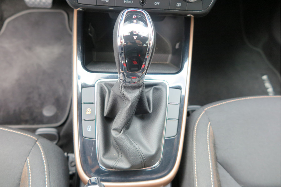 Škoda Fabia 1.0 TSI 81kw 110pk DSG Business Edition Virtual cockpit,DAB+ , PDC, Navi via Carplay , LMV ,Led, Nieuwe APK