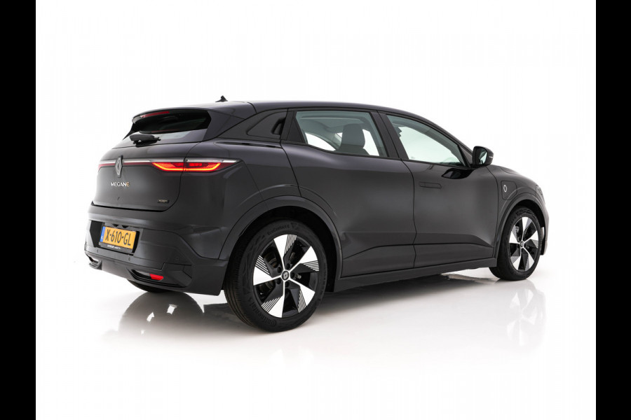 Renault Mégane E-Tech EV40 Boost Charge Equilibre [3-Fase-11kW] (INCL.BTW) Aut. *DIGI-COCKPIT | FULL-LED | COMFORT-SEATS | NAVI-FULLMAP | CAMERA | SHIFT-PADDLES | ECC | PDC | CRUISE | 18''ALU*