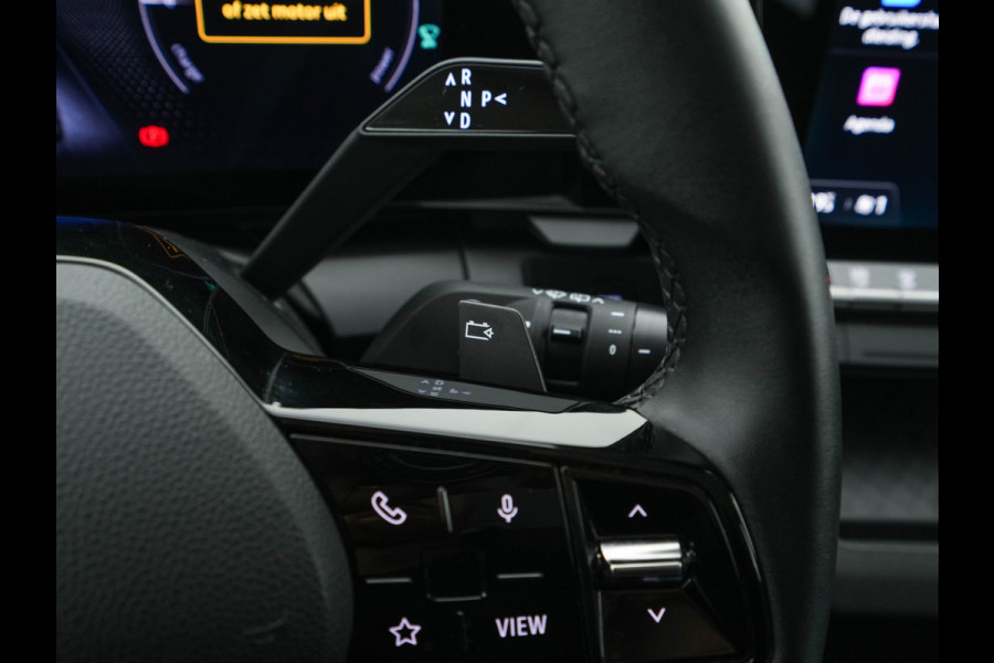Renault Mégane E-Tech EV40 Boost Charge Equilibre [3-Fase-11kW] (INCL.BTW) Aut. *DIGI-COCKPIT | FULL-LED | COMFORT-SEATS | NAVI-FULLMAP | CAMERA | SHIFT-PADDLES | ECC | PDC | CRUISE | 18''ALU*
