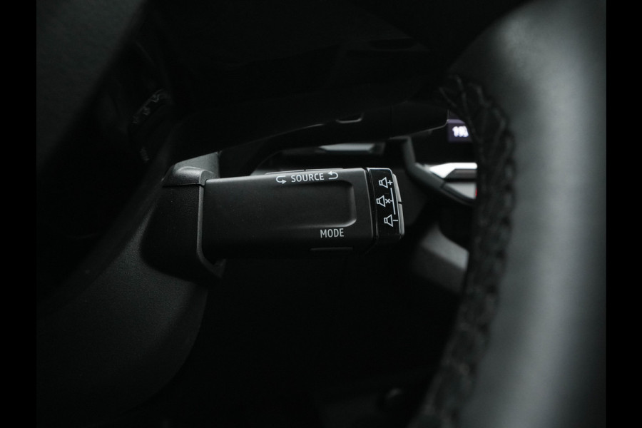 Renault Mégane E-Tech EV40 Boost Charge Equilibre [3-Fase-11kW] (INCL.BTW) Aut. *DIGI-COCKPIT | FULL-LED | COMFORT-SEATS | NAVI-FULLMAP | CAMERA | SHIFT-PADDLES | ECC | PDC | CRUISE | 18''ALU*