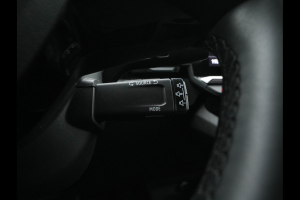Renault Mégane E-Tech EV40 Boost Charge Equilibre [3-Fase-11kW] (INCL.BTW) Aut. *DIGI-COCKPIT | FULL-LED | COMFORT-SEATS | NAVI-FULLMAP | CAMERA | SHIFT-PADDLES | ECC | PDC | CRUISE | 18''ALU*
