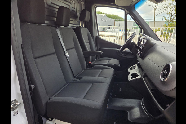 Mercedes-Benz Sprinter 315 CDI L3/H2 Mbux Camera Radar 270 Gr achterdeuren