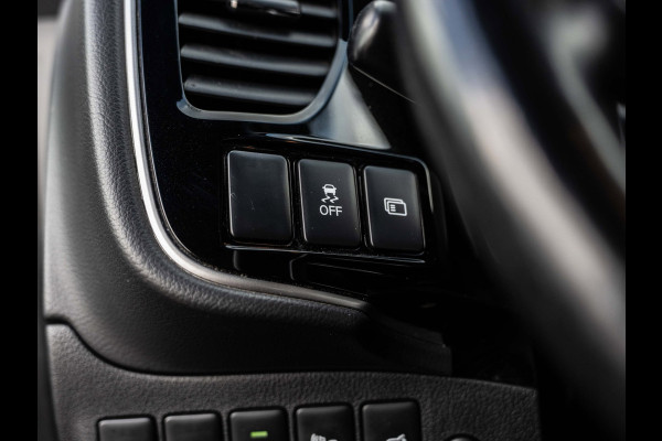 Mitsubishi Outlander 2.4 PHEV Intense | SOH 86% | Carplay | Trekhaak |
